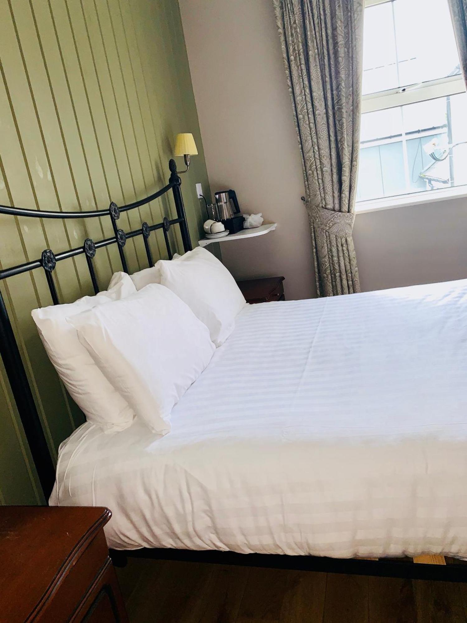 The Highlands Hotel Glenties Bilik gambar